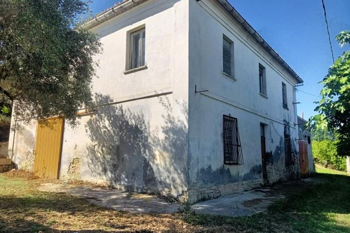 Image No.9-5 Bed Farmhouse for sale