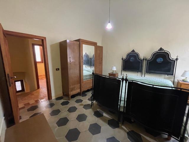 Image No.23-2 Bed Apartment for sale