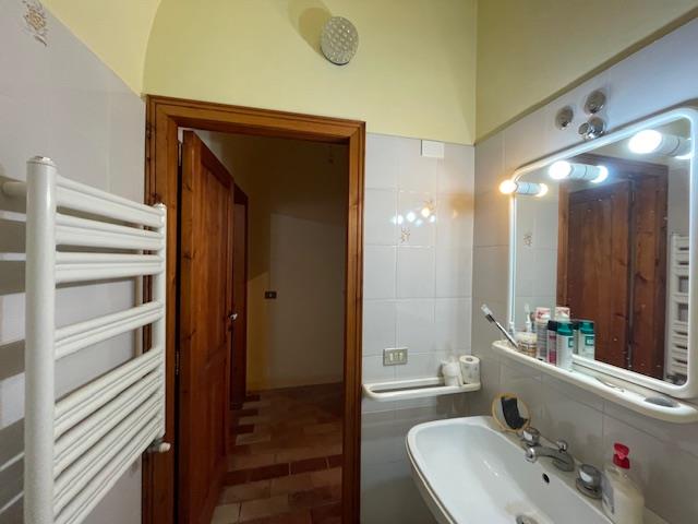 Image No.26-2 Bed Apartment for sale