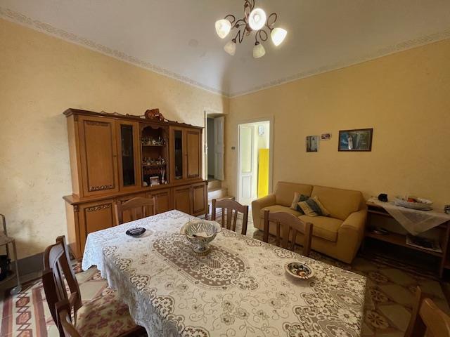 Image No.21-3 Bed Semi-Detached for sale