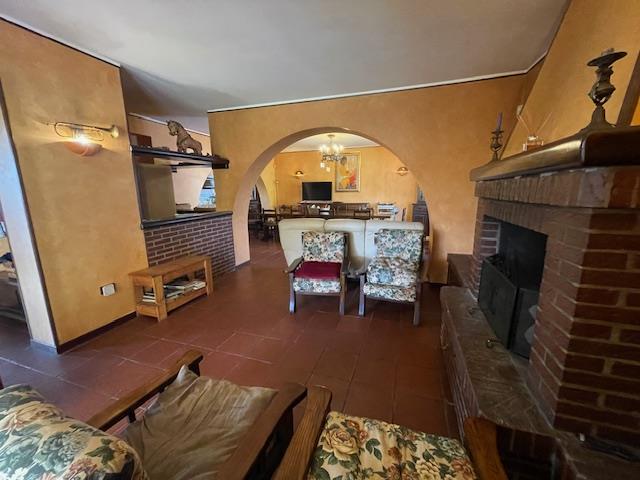 Image No.9-5 Bed Country House for sale