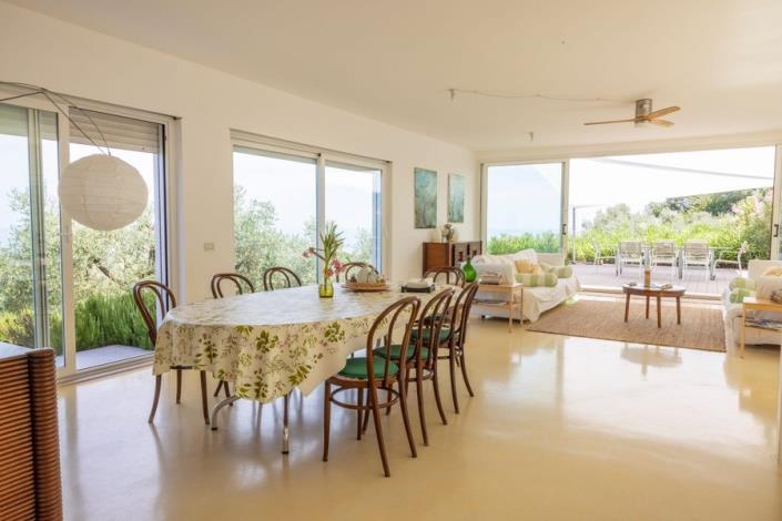 Image No.10-4 Bed Villa for sale