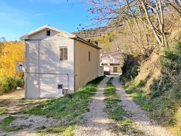 1 - Montebello di Bertona, Country House