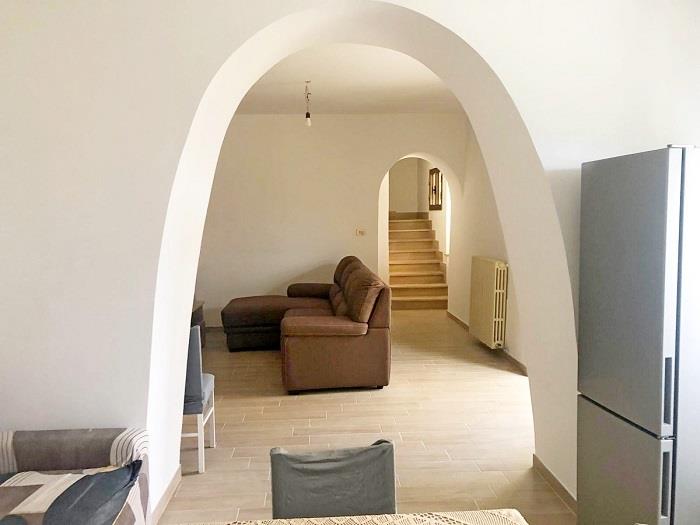 Image No.6-2 Bed Country House for sale