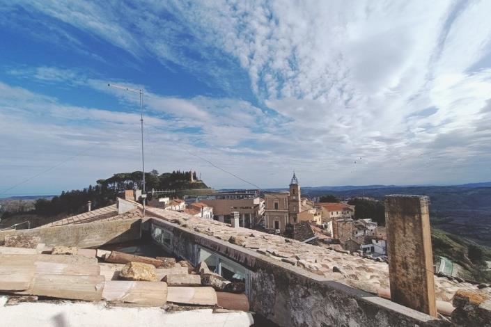 Image No.35-5 Bed Apartment for sale