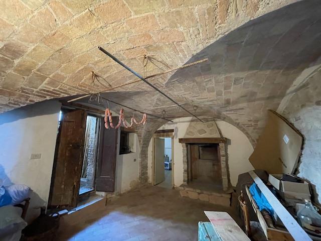 Image No.30-4 Bed Townhouse for sale