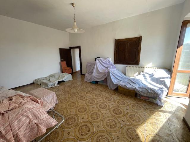 Image No.37-4 Bed Townhouse for sale