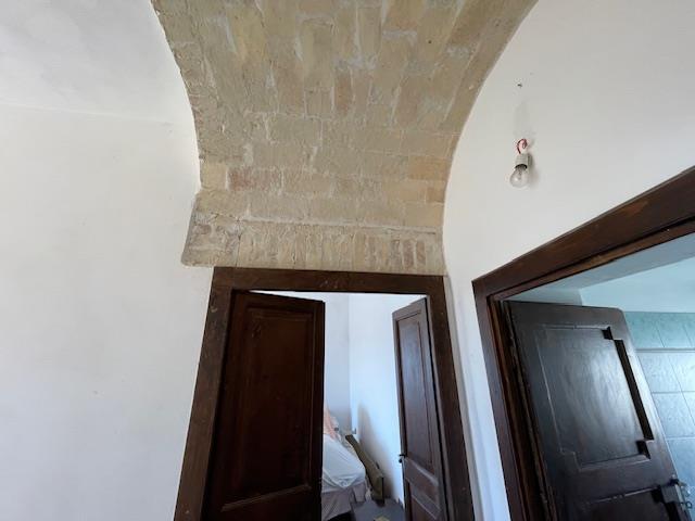 Image No.48-4 Bed Townhouse for sale