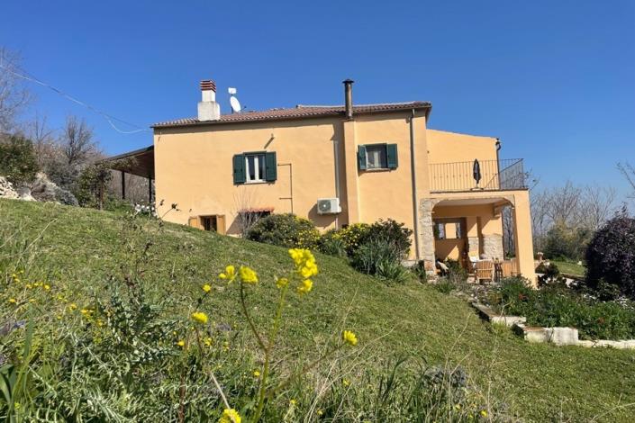 Image No.9-4 Bed Country House for sale