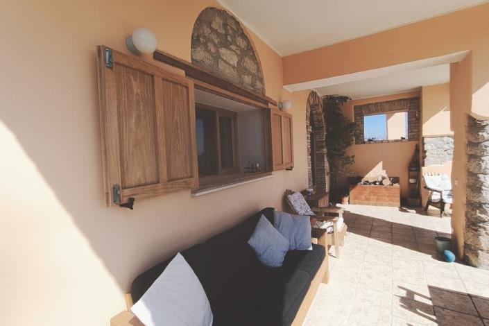 Image No.15-4 Bed Country House for sale