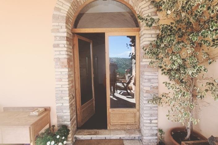 Image No.20-4 Bed Country House for sale