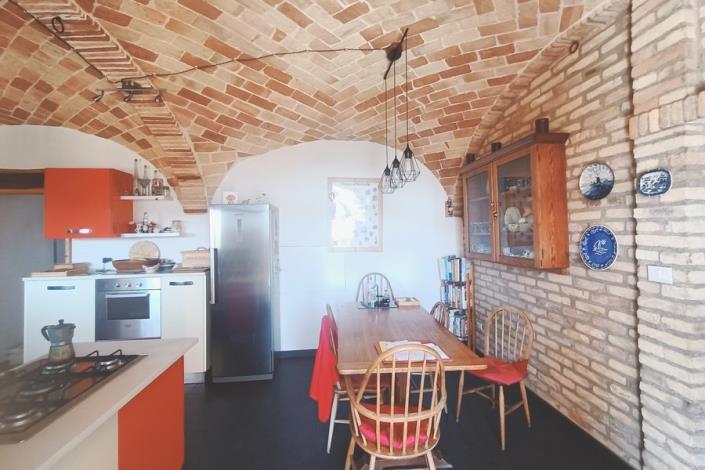 Image No.23-4 Bed Country House for sale