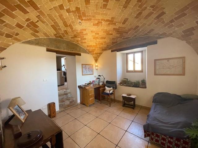 Image No.29-4 Bed Country House for sale