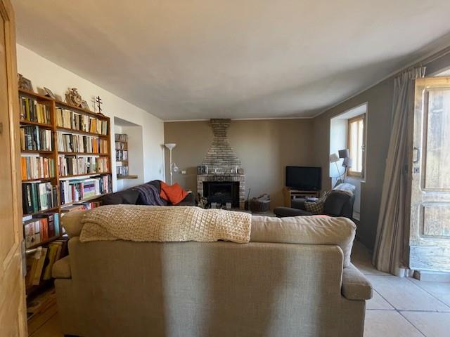 Image No.31-4 Bed Country House for sale