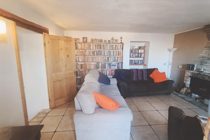 Image No.32-4 Bed Country House for sale