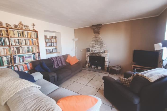 Image No.33-4 Bed Country House for sale