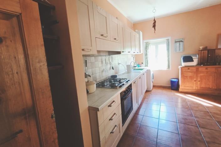 Image No.50-4 Bed Country House for sale