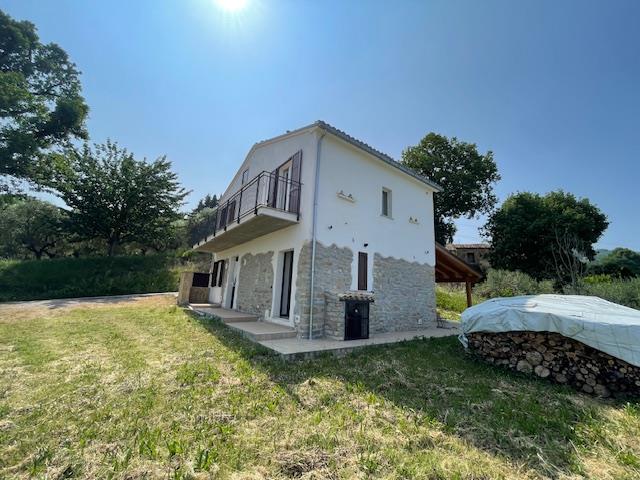 Image No.1-3 Bed Country House for sale