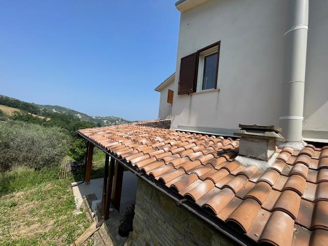 Image No.13-3 Bed Country House for sale