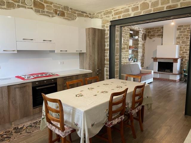 Image No.29-3 Bed Country House for sale