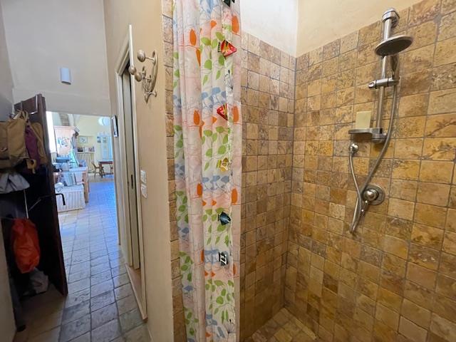 Image No.18-4 Bed Townhouse for sale