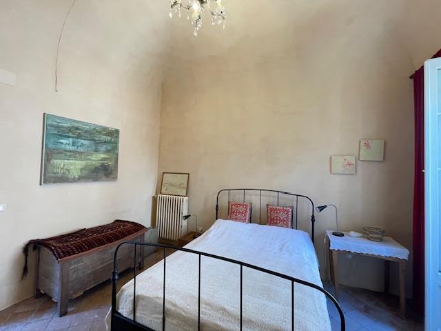 Image No.30-4 Bed Townhouse for sale