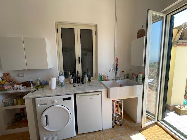 Image No.47-4 Bed Townhouse for sale