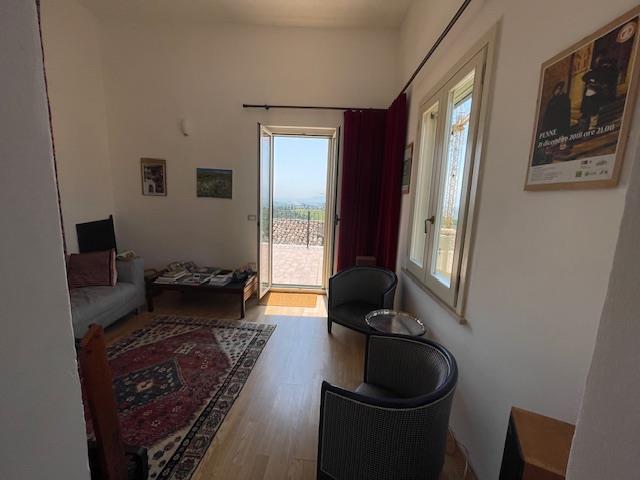 Image No.50-4 Bed Townhouse for sale