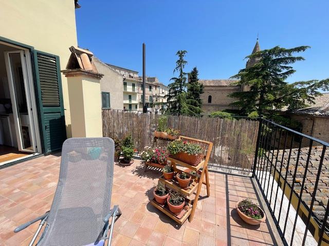 Image No.51-4 Bed Townhouse for sale