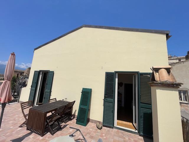 Image No.53-4 Bed Townhouse for sale