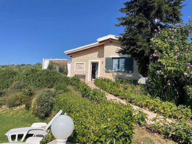 Image No.8-8 Bed Country House for sale