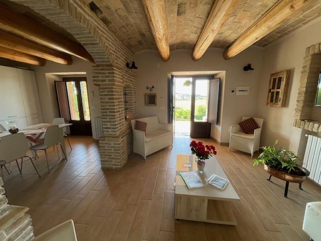 Image No.27-8 Bed Country House for sale