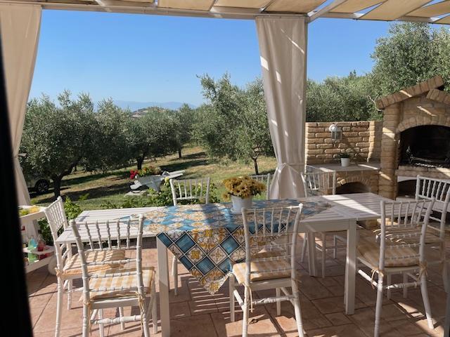 Image No.38-8 Bed Country House for sale