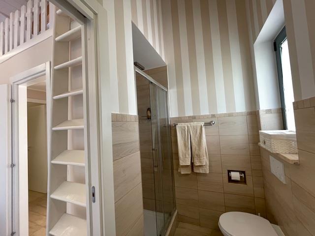 Image No.48-8 Bed Country House for sale