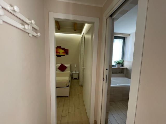 Image No.50-8 Bed Country House for sale