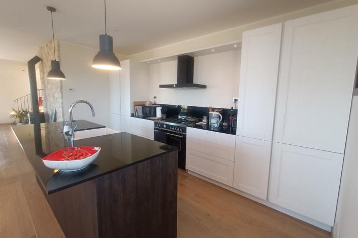 Image No.18-2 Bed Country House for sale