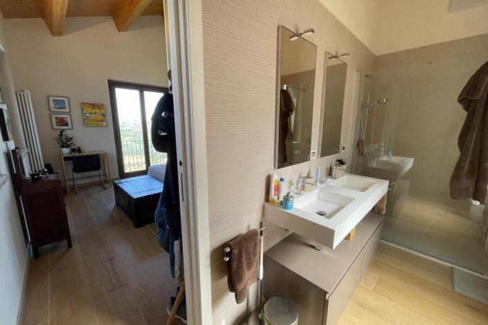 Image No.34-2 Bed Country House for sale