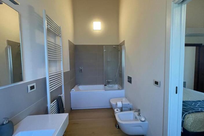 Image No.37-2 Bed Country House for sale