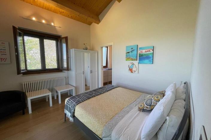 Image No.39-2 Bed Country House for sale