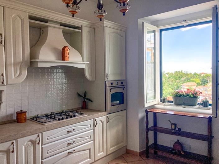 Image No.10-4 Bed Apartment for sale