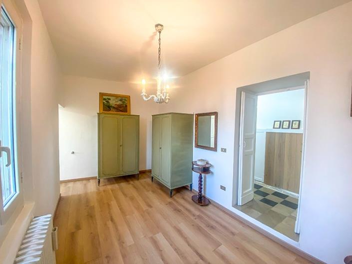 Image No.25-4 Bed Apartment for sale