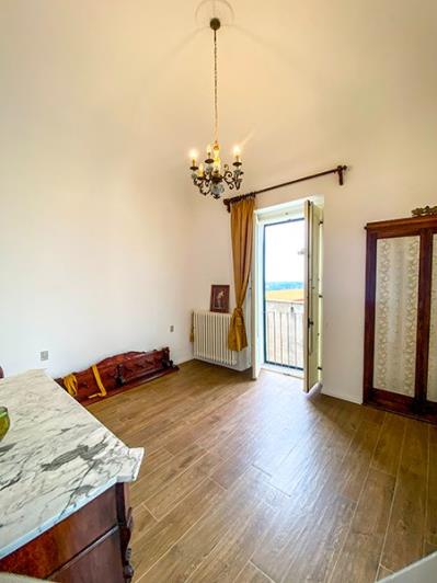 Image No.38-4 Bed Apartment for sale