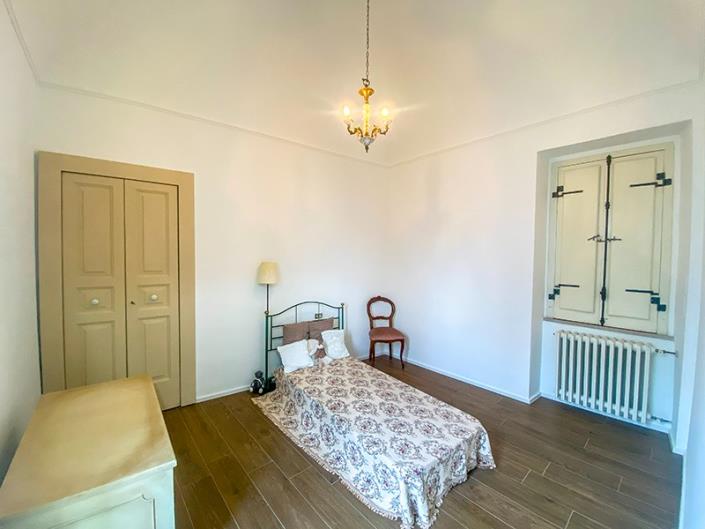 Image No.39-4 Bed Apartment for sale