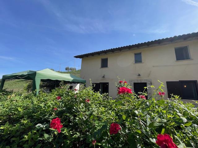 Image No.2-2 Bed Country House for sale