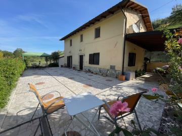 2 Bed Country House for sale