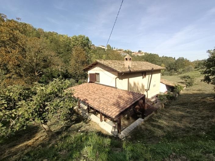 Image No.9-2 Bed Country House for sale