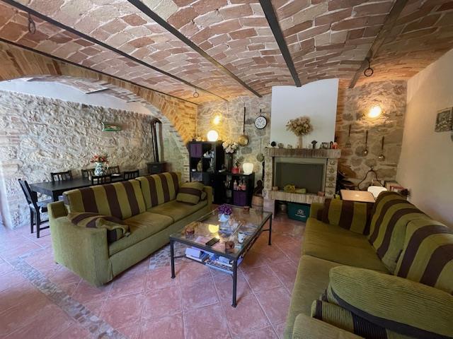 Image No.14-2 Bed Country House for sale