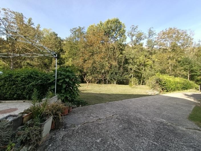 Image No.29-2 Bed Country House for sale