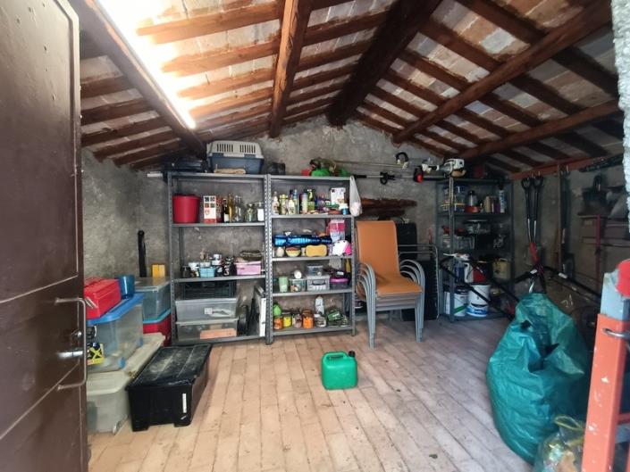 Image No.41-2 Bed Country House for sale