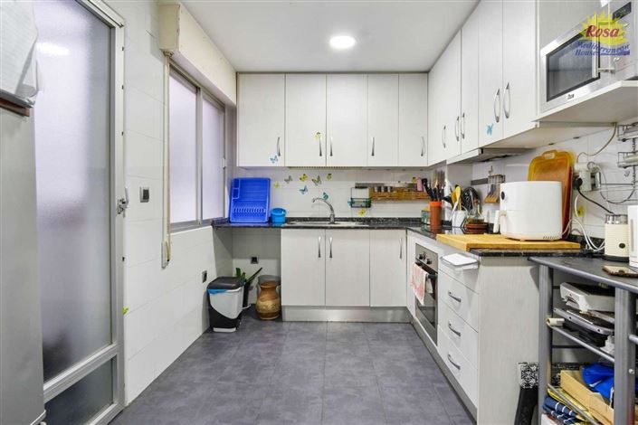 Image No.12-3 Bed Property for sale